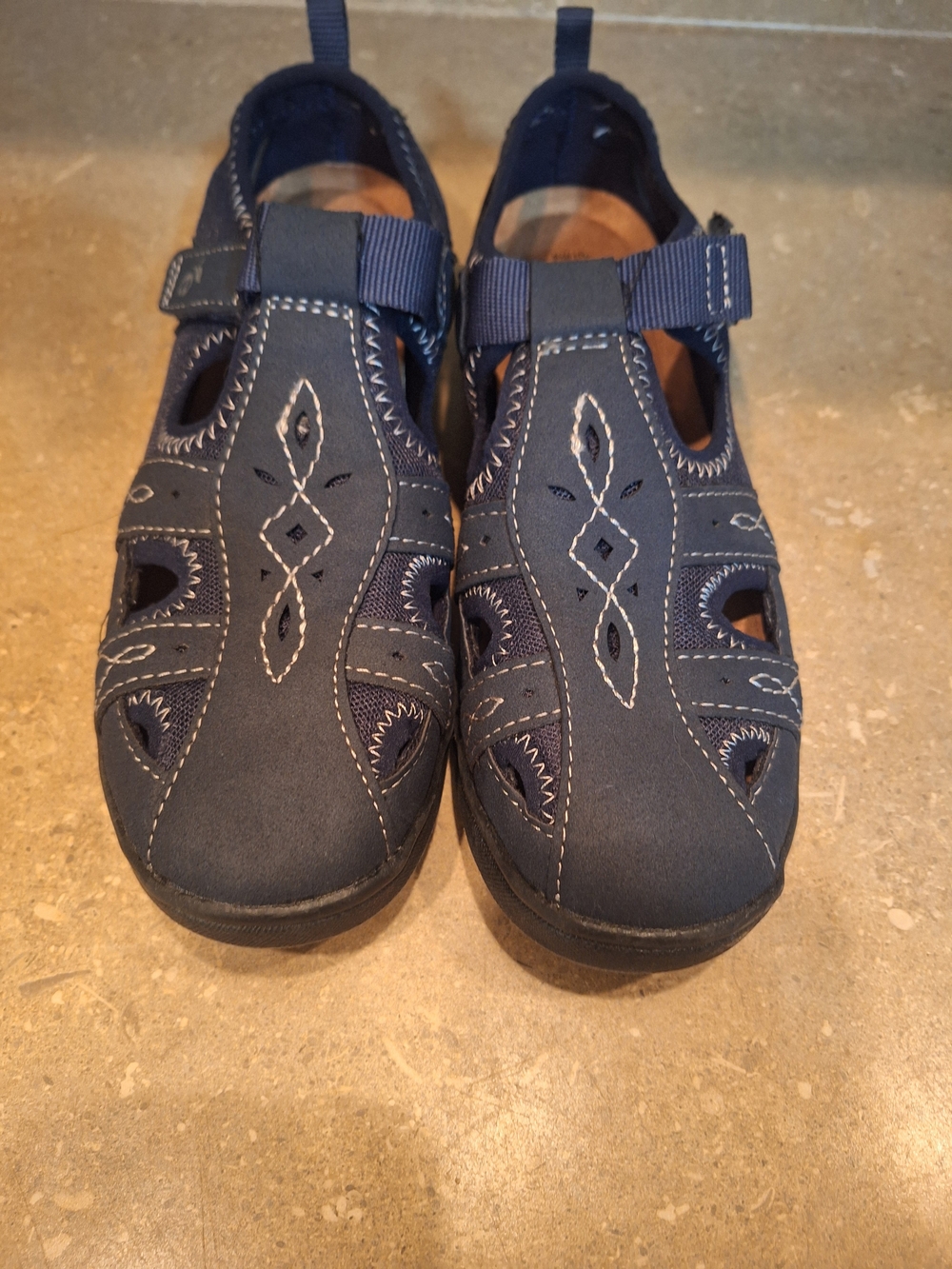 Earth Origins Eliah Navy Fisherman Casual Sandal. Sz 7.5